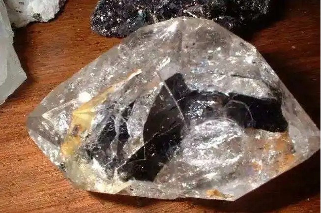 金剛石的光學性質 金剛石的光學性質